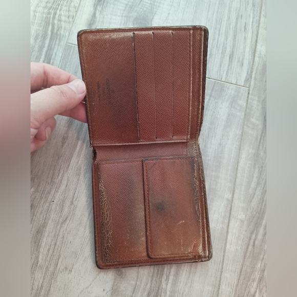 Louis Vuitton's Marco Bifold wallet Monogram - Picture 5 of 12